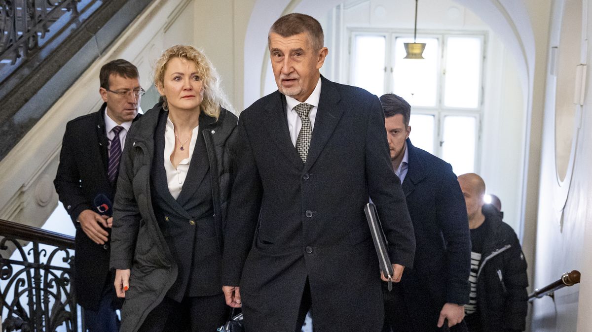 FOTO: Andrej Babiš opět u soudu